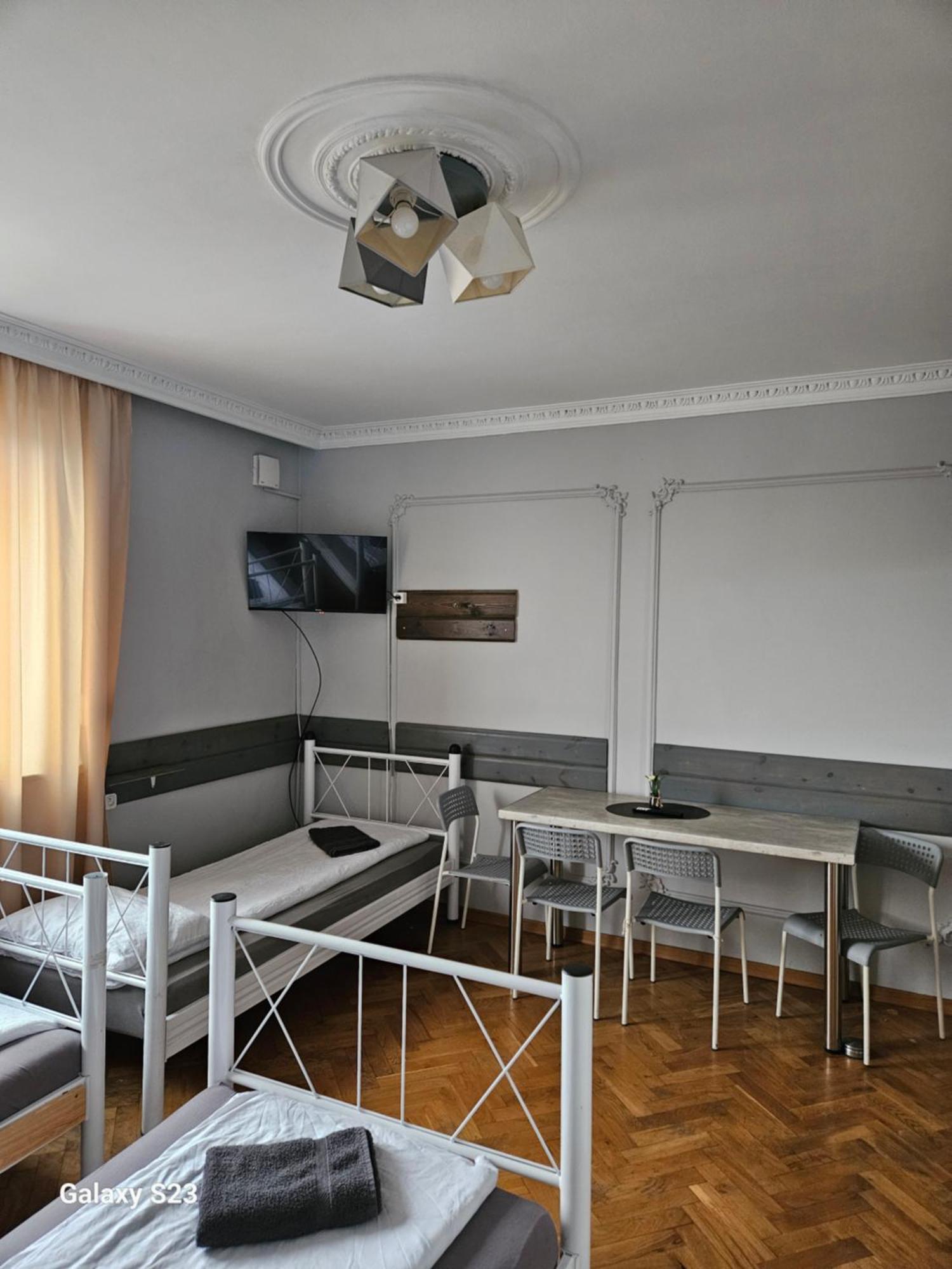 Pokoje Pracownicze Кімнати Для Працівників,Гуртожиток Swarzędz Dış mekan fotoğraf