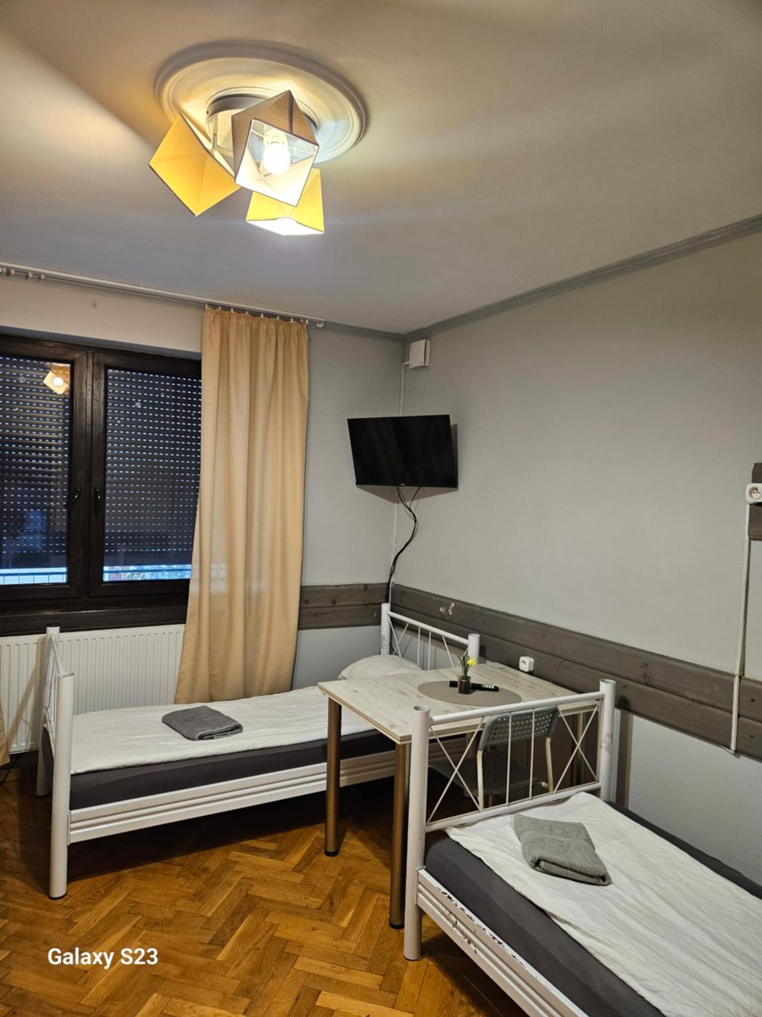 Pokoje Pracownicze Кімнати Для Працівників,Гуртожиток Swarzędz Dış mekan fotoğraf